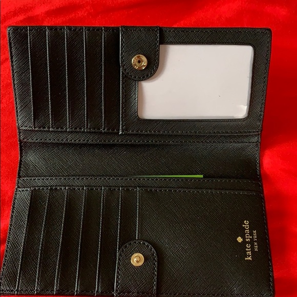 Kate Spade wallet. - Picture 2 of 3